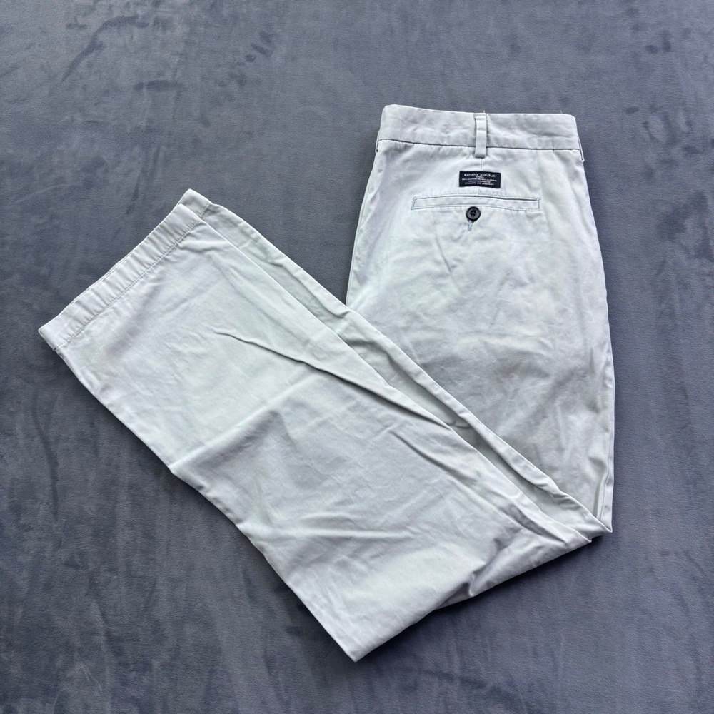 Banana Republic Aiden Fit Chinos Mens 38x32 Light Gray Slim Fit Cotton Pants